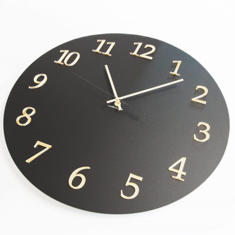 Duży okrągły zegar ścienny Arabic Mat czarno-złoty 50 x 50 cm